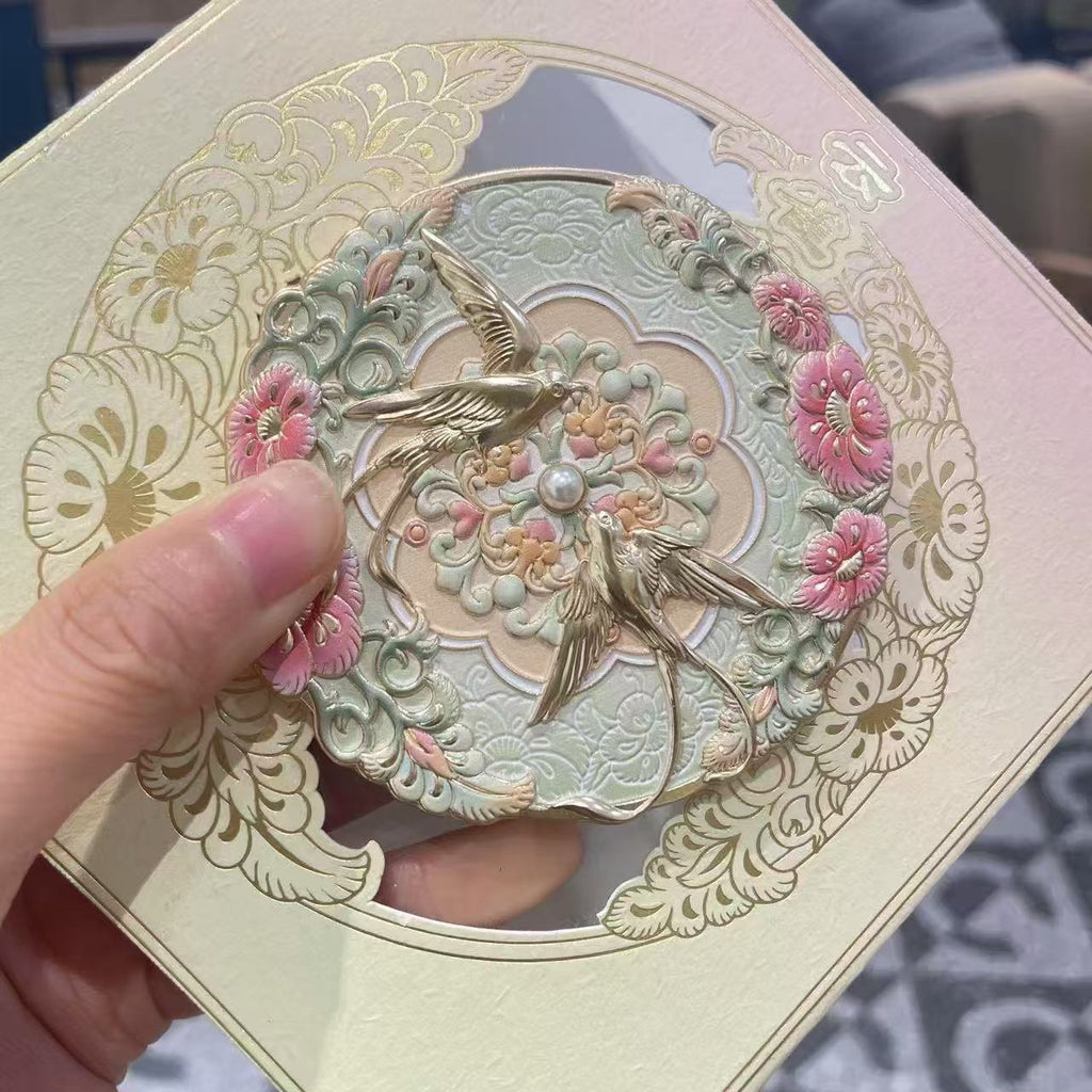 Xi'an Museum Cultural Creative Mirror: Lark Design, Stunningly Beautiful, Courtly Chinese Style Pocket Mirro