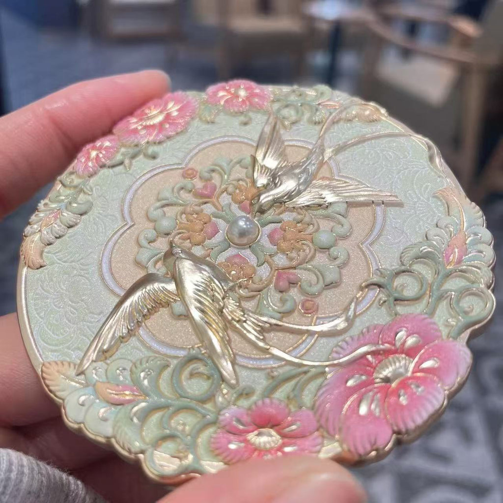 Xi'an Museum Cultural Creative Mirror: Lark Design, Stunningly Beautiful, Courtly Chinese Style Pocket Mirro