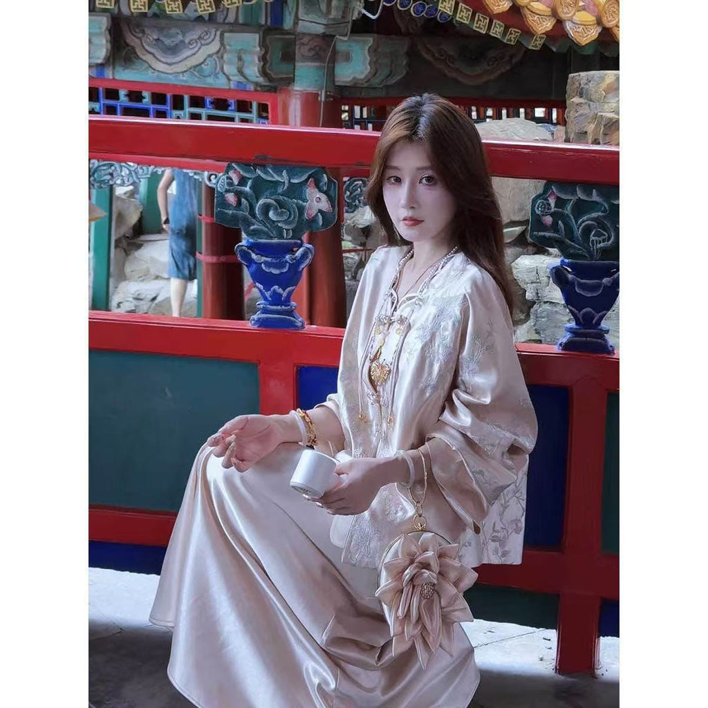 Elegant Neo-Chinese Embroidered 2-Piece: Lustrous Top & Satin Skirt