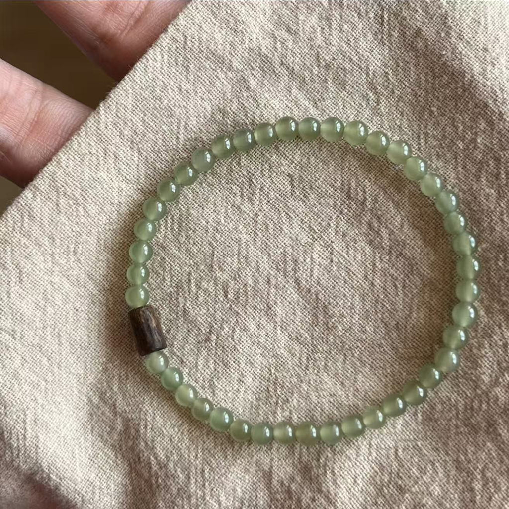 "Mountains Upon Rivers" | Single-Strand Sinking Sandalwood Bracelet: Niche, Stackable, New Chinese Style