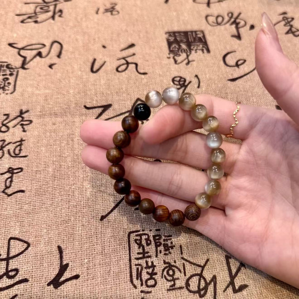 Green Hills | Black Rosewood Cat's Eye Beaded Bracelet: Chinese-Style Hand Chain