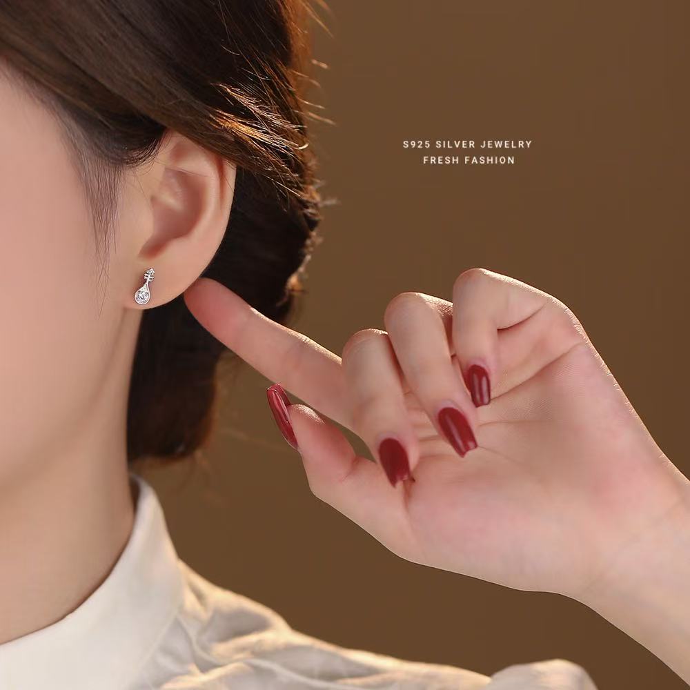 Pipa-Fan Neo-Chinese Stud Earrings